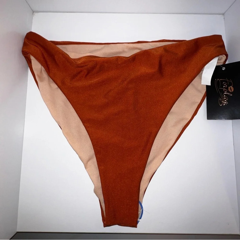 Fashion Nova, Forplay size medium, metallic bronze bikini bottom NEW